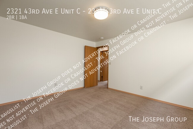 Building Photo - 2321 43rd Ave E