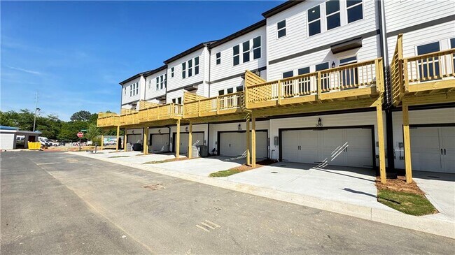 Building Photo - 2694 Evers Dr NE