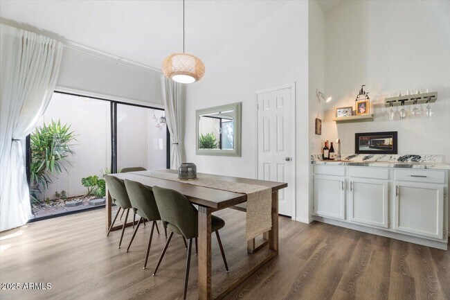 Building Photo - 2151 S Catarina