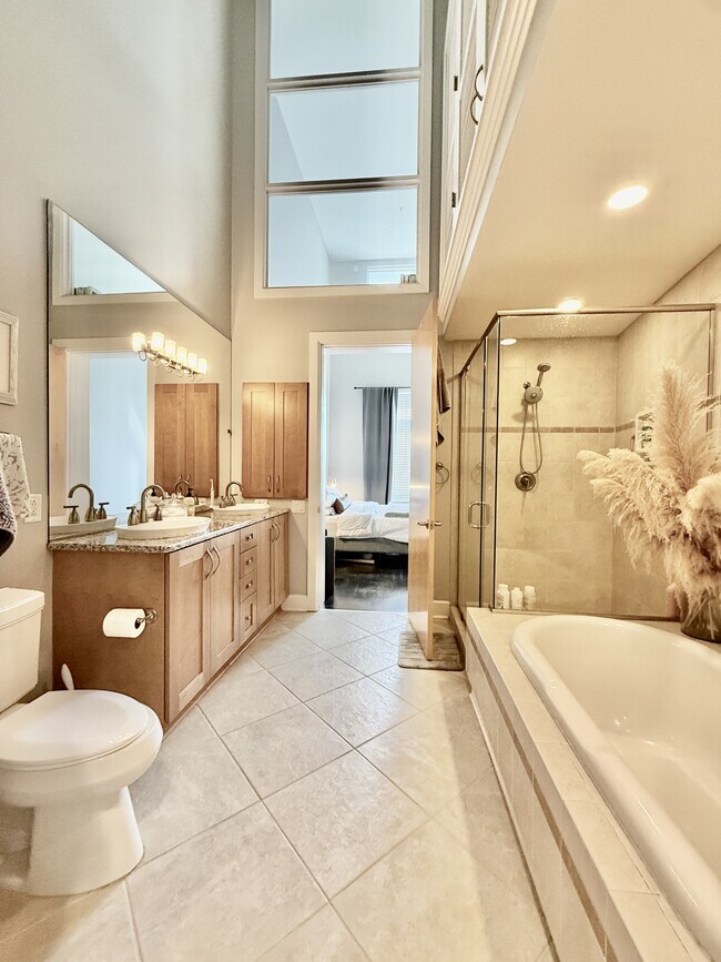 Building Photo - 2608 Erwin Rd