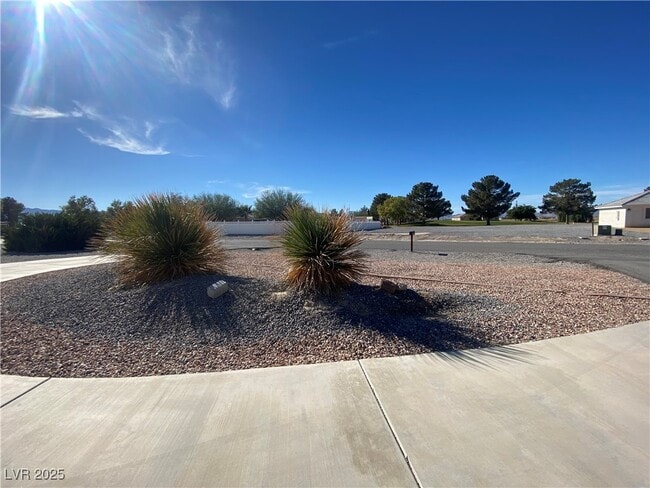 Building Photo - 2941 S Firestone Ct