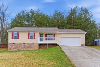 Building Photo - 2806 Wendi Ann Dr