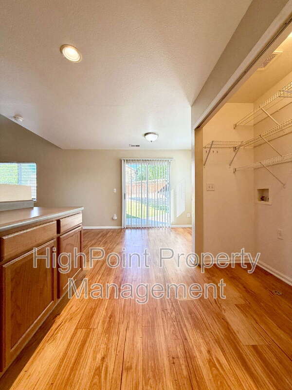Building Photo - 5187 Pelican St