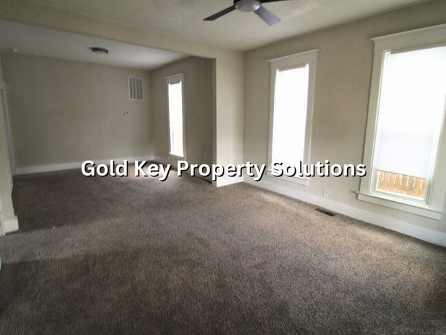 Building Photo - MUNCIE Updated 3 BR 1 BA House with Central Air and Upgraded Appliances (SECTION 8 APPROVED)