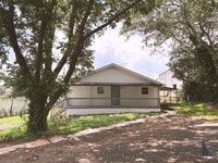 Building Photo - For Rent: 3BR/2BA Home Near Cherrydale – $...