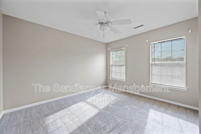 Building Photo - 5025 Weatherstone Rd