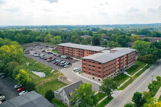 Building Photo - Simon Suites