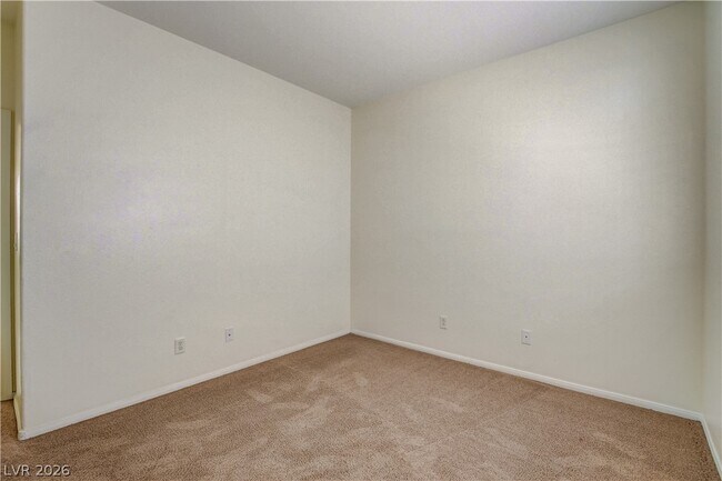 Building Photo - 9890 Ridgehaven Ave