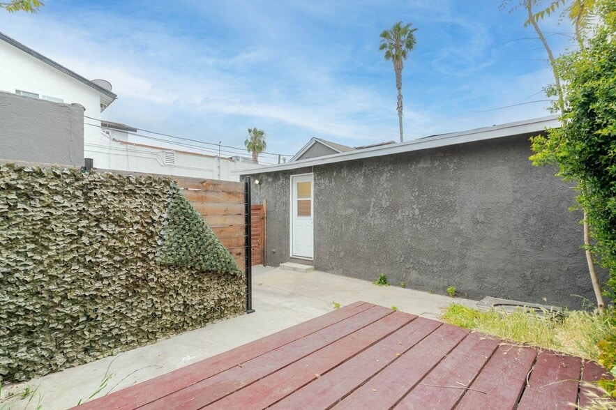 Building Photo - 5630 Craner Ave