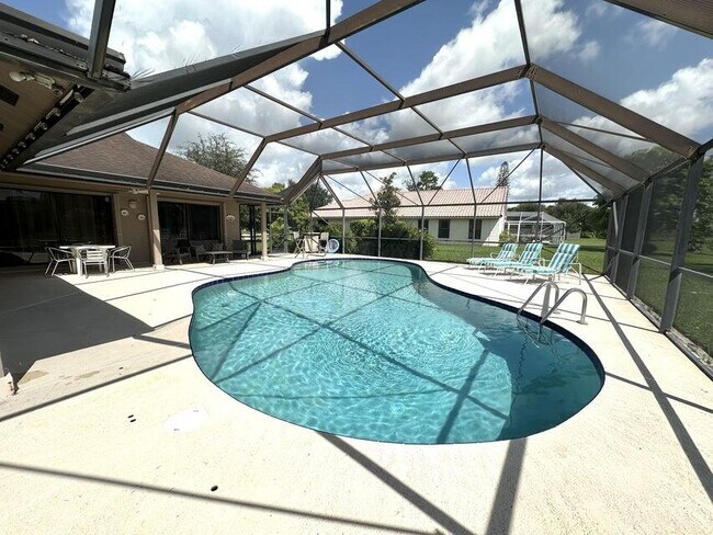 Building Photo - 1420 Chapparel Way