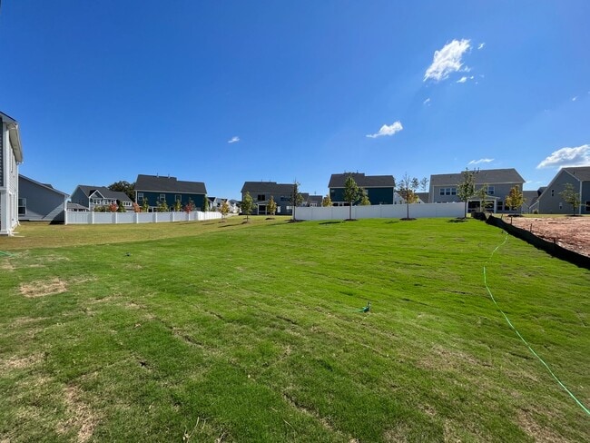 Building Photo - Stunning 5BD, 4.5BA Knightdale Home with Spacious Open Interior, Bonus Loft, and Modern Upgrades ...