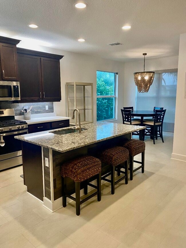 Building Photo - 11784 SW Hawthorne Hill Rd