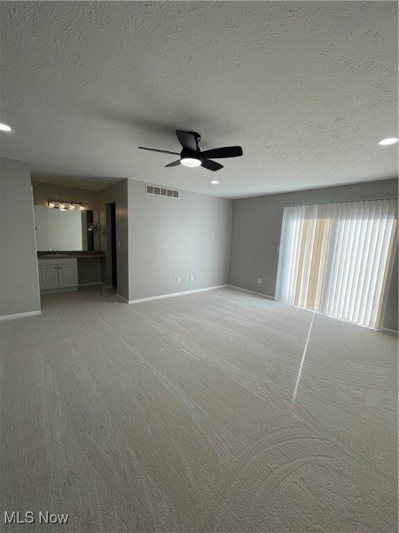 Building Photo - 22257 River Walk Rd