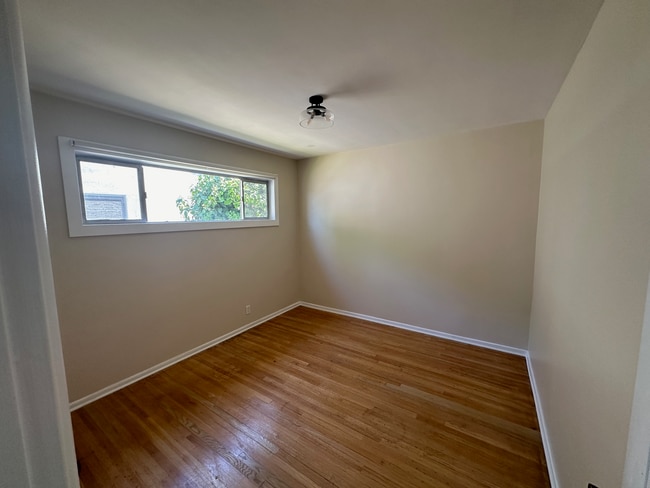 Building Photo - 3169 S Bentley Ave