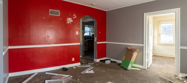 Building Photo - 8214 Pelham Ave