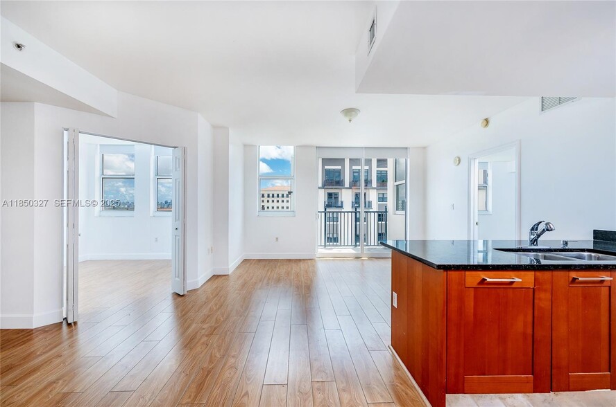 Building Photo - 4100 Salzedo St