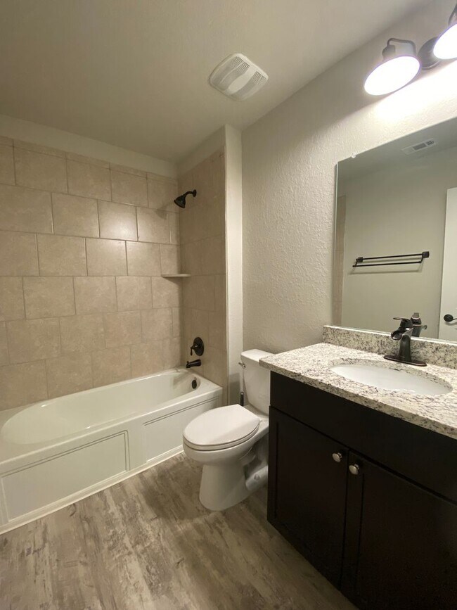 Building Photo - Voss Farms / Fridge Included / Separate Di...