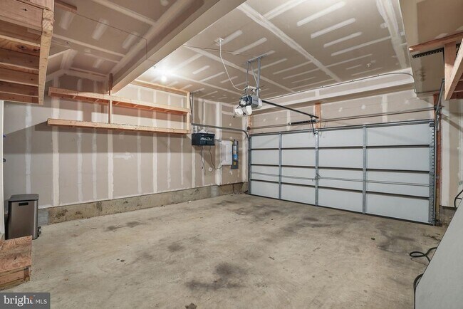 Building Photo - 8178 Red Hook St
