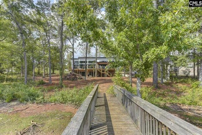 Building Photo - Lake Front Property with Dock