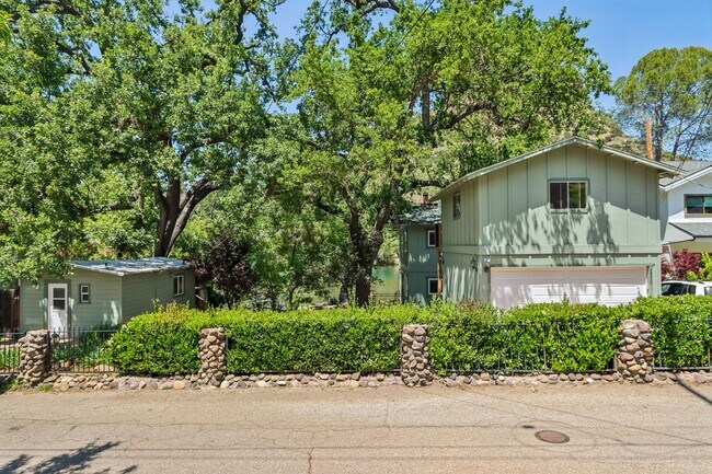 Building Photo - 29311 S Lake Shore Dr