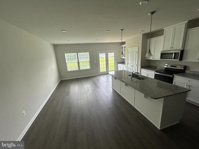 Building Photo - 36072 Coyote Trail
