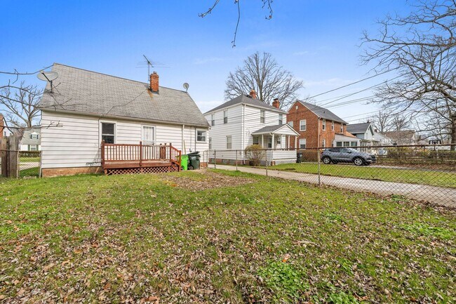 Building Photo - 26950 Mallard Ave