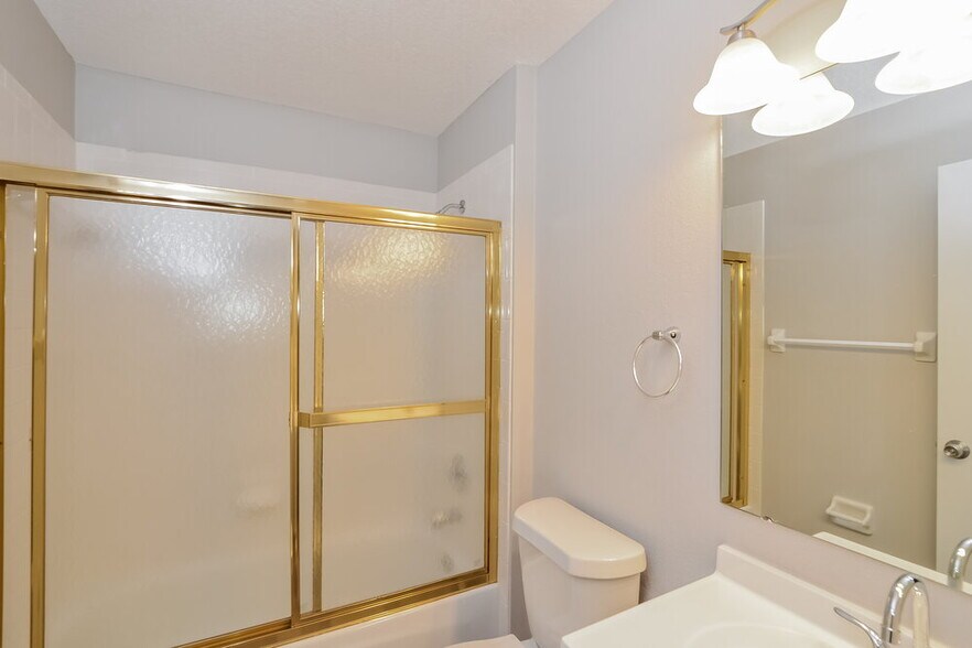 Building Photo - 2056 Cobblefield Cir