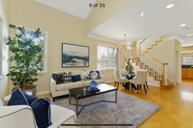 Building Photo - 1048 Bougainvillea Terrace