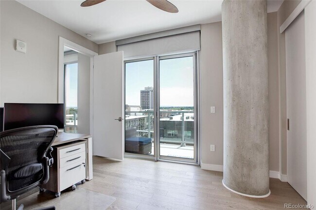 Building Photo - Stunning 2-Bedroom Condo at Sloan's Lake's Premier Lakehouse Community