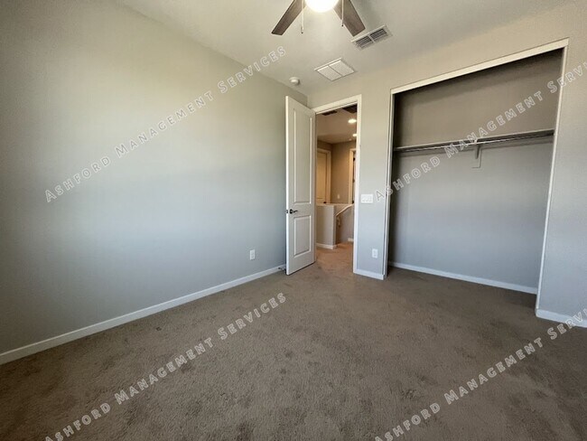 Building Photo - Beautiful 3-Bedroom Home in Sky Crossing with Modern Upgrades