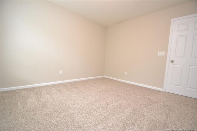 Building Photo - 7830 Clover Creek Ct
