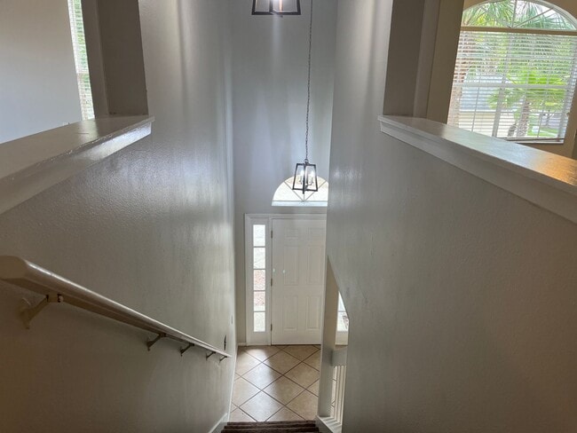 Building Photo - Four Bedroom Pool Home in Pines of Wekiva