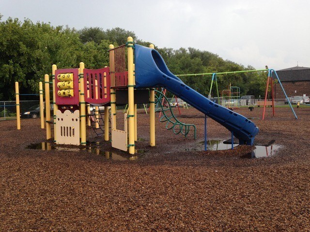 Building Photo - 9420 Bay Colony Dr