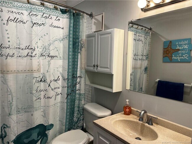 Building Photo - 5323 SE Miles Grant Rd