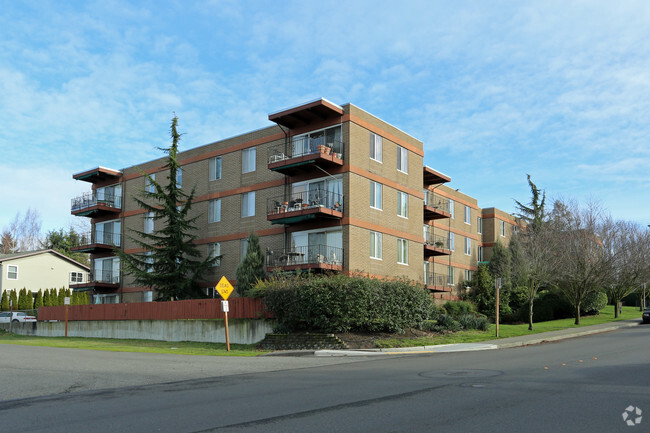 Primary Photo - Sunset View Apartments