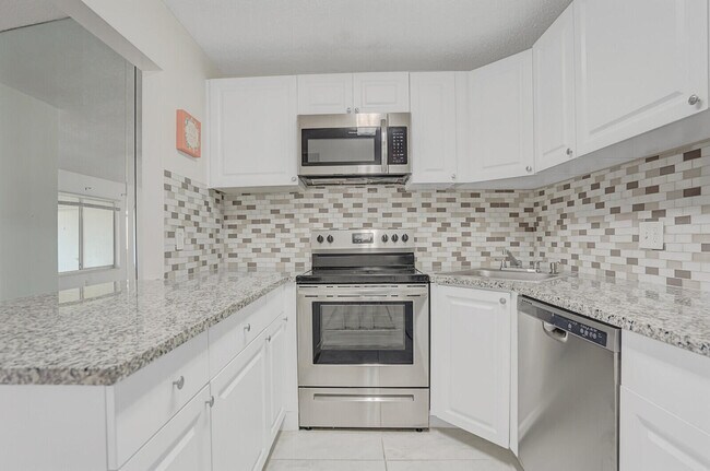 Building Photo - 4991 Sable Pine Cir