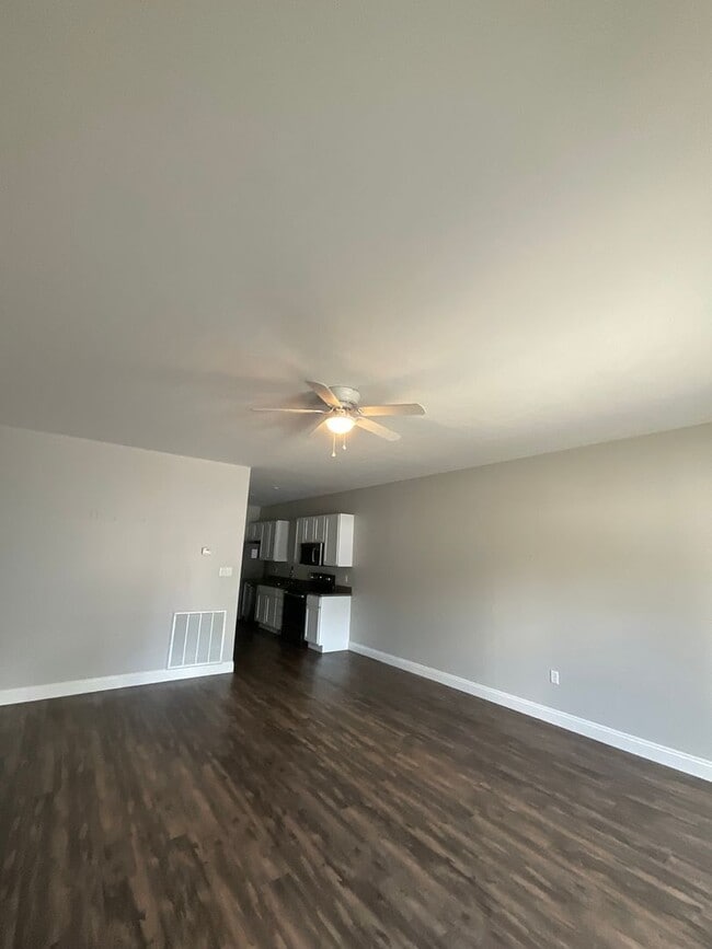 Building Photo - 203 Lacey Eden Ln