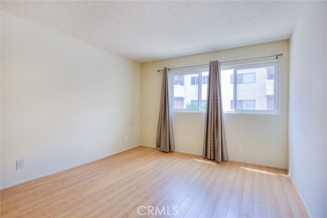 Building Photo - 125 S Sierra Madre Blvd