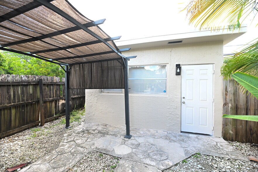 Primary Photo - 1504 NW 4th Ave