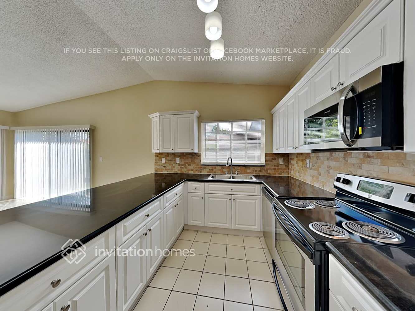 Building Photo - 10511 SW 66th Terrace