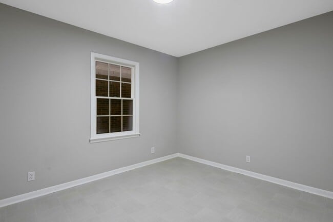 Building Photo - 1608 Fayette Ave