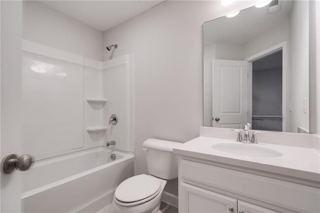 Building Photo - 1095 Lawanna Dr