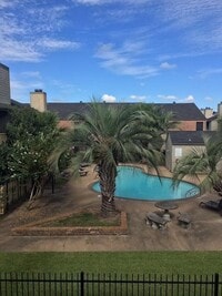 Building Photo - 16111 Aspenglen Dr