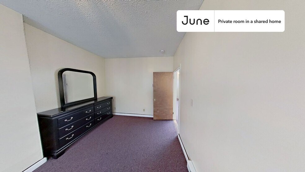 Building Photo - Room in Shared 3 bed/1 bath home