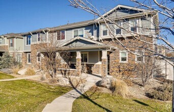 Building Photo - Spacious 3-Bed, 2.5-Bath Townhouse in Waln...