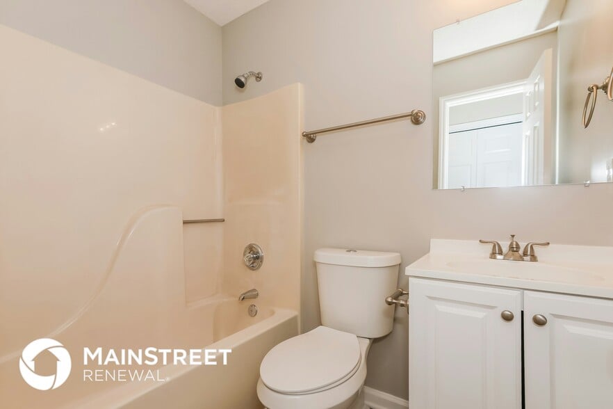 Building Photo - 515 Meadowview Dr