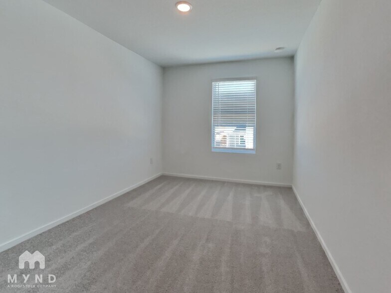 Building Photo - 539 Layne Overlook