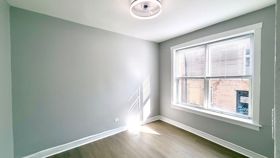 Building Photo - 802 N Bishop St