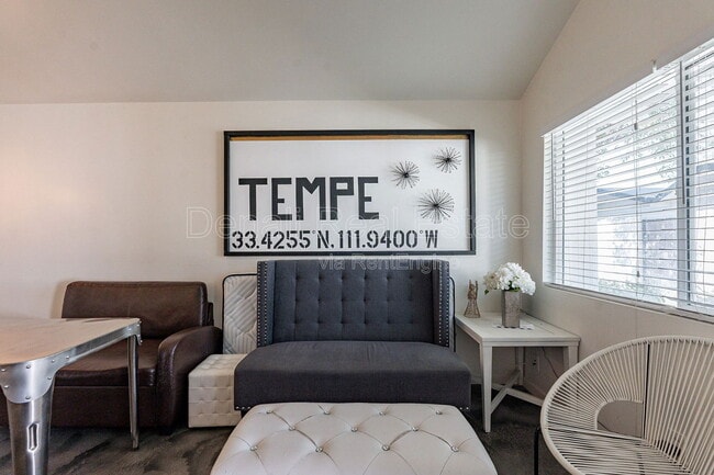 Building Photo - 2309 S College Ave