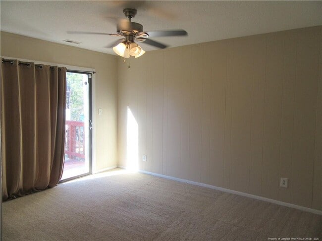 Building Photo - 2602 Dinsmore Dr